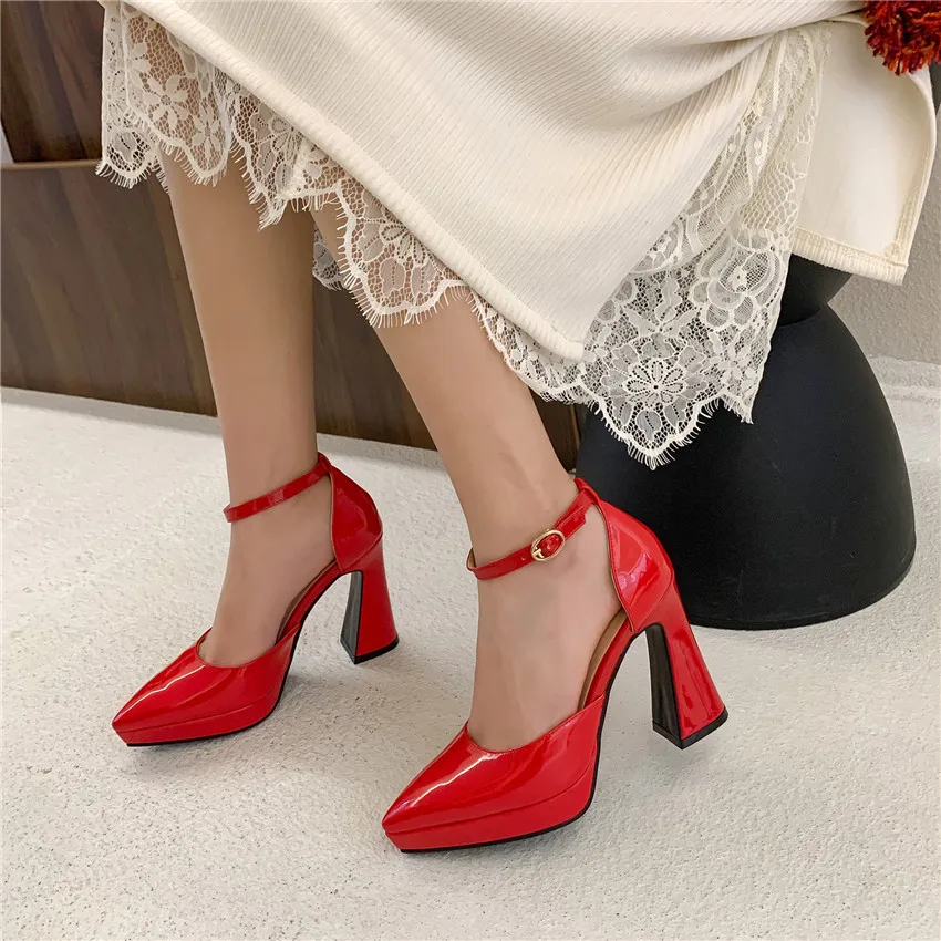 Red Black Patent Leather Platf - Summer Clothing Office recensie en prijs