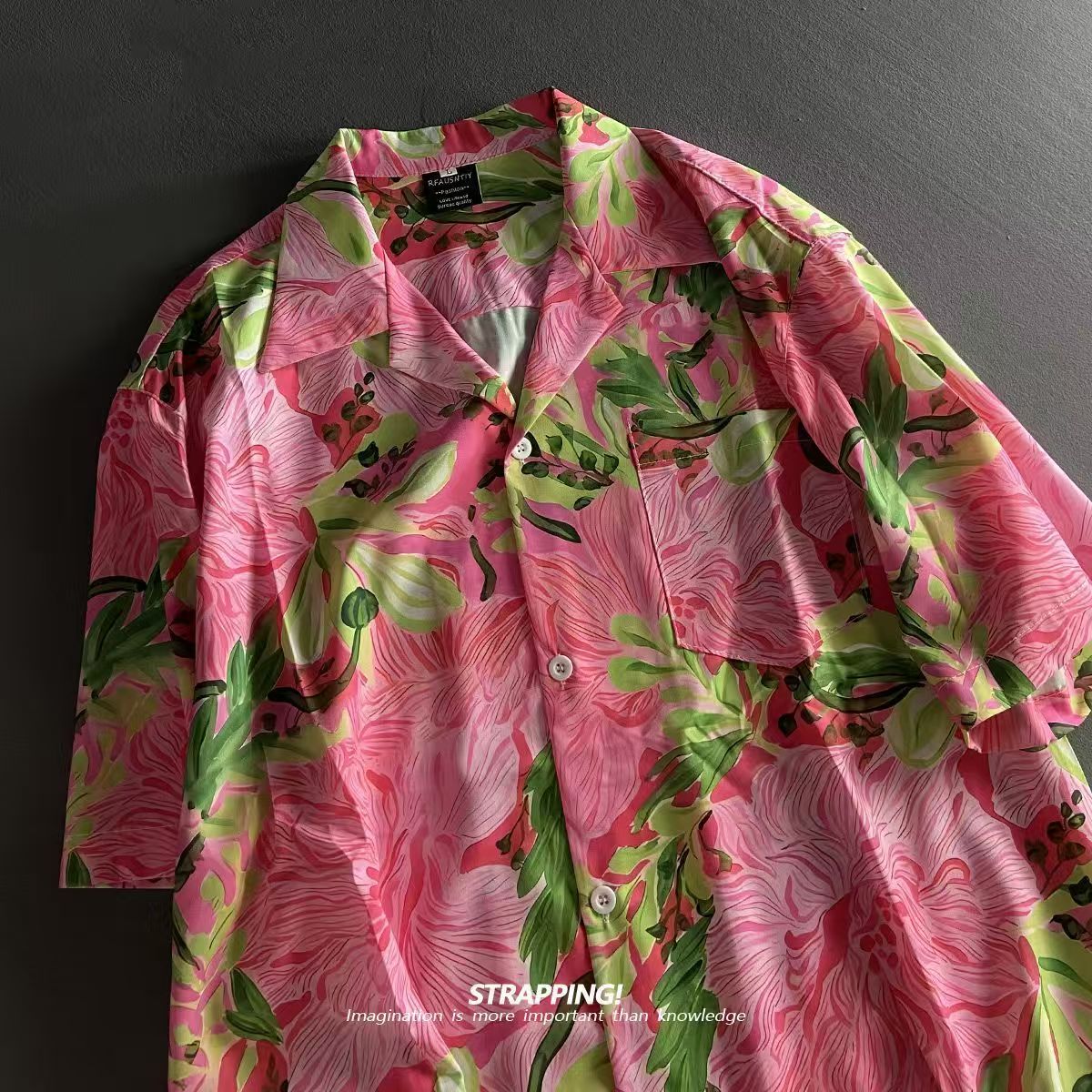 Pink Graffiti Floral Cuban Col - Summer Clothing Men 2025 recensie en prijs