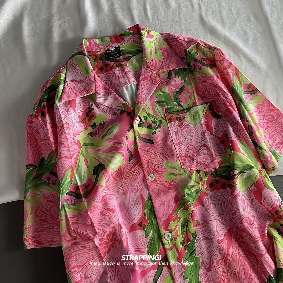 Pink Graffiti Floral Cuban Col - Summer Clothing Men 2025 recensie en prijs